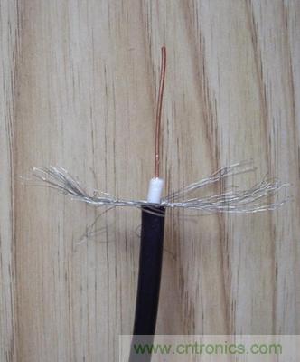 最簡單使用的天線&mdash;&mdash;罐頭天線，可做正饋大鍋饋源！ 