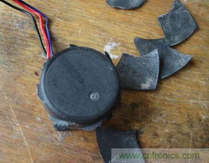 想減少電費(fèi)嗎？DIY一個(gè)迷你風(fēng)力發(fā)電機(jī)吧