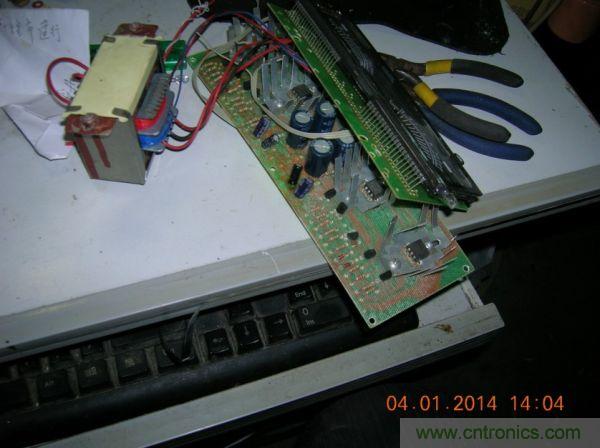 巧奪天工!大神利用山寨功放為高性價比逆變器“穿新衣”