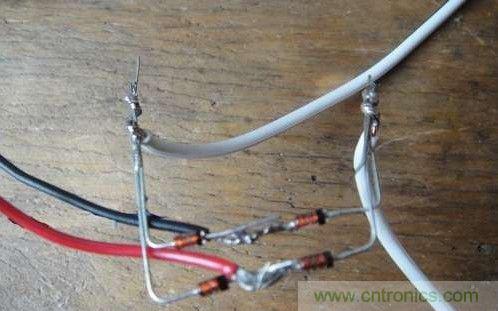 創(chuàng)意DIY！迷你風(fēng)力發(fā)電機！