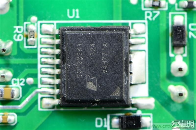 航嘉智能插線板拆解評測：看老牌機電如何&rdquo;秒殺&ldquo;后起之秀