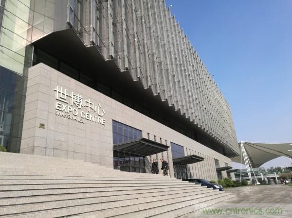 新旗艦Mate 8全評測：橫空出世！能否延續(xù)一機難求？