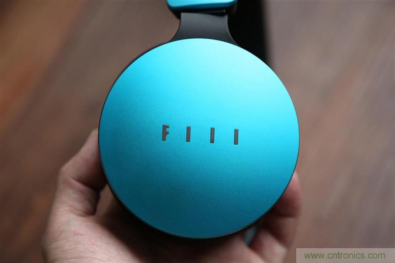 頭條哥的夢(mèng)想之作！FIIL耳機(jī)能讓汪峰上頭條否？