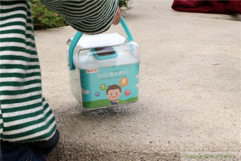 別讓《失孤》重演，360兒童手表幫你定住家中小頑童！