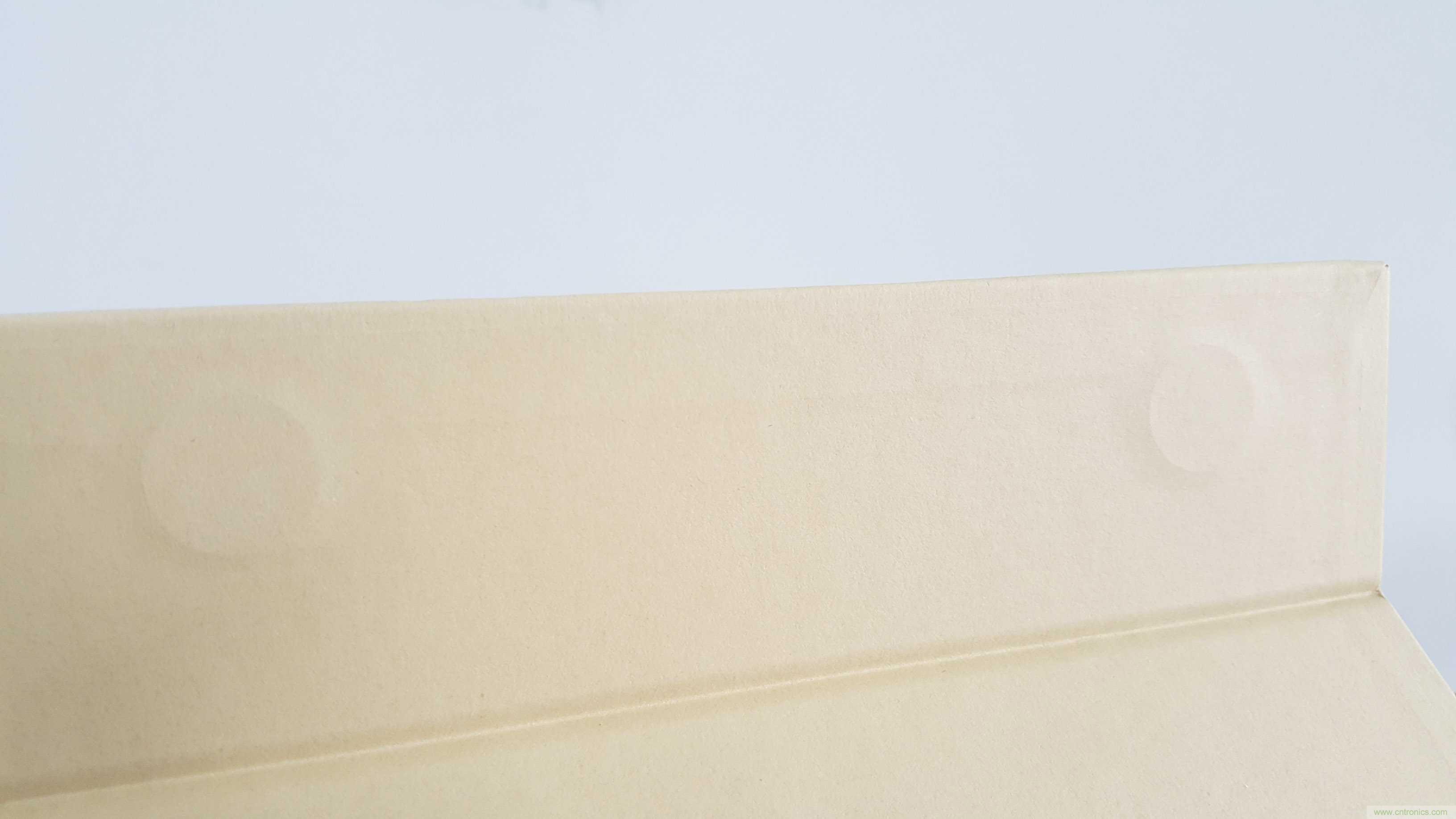 搞怪&ldquo;美人魚&rdquo;盡享靈克藍(lán)牙音箱的天籟之音！