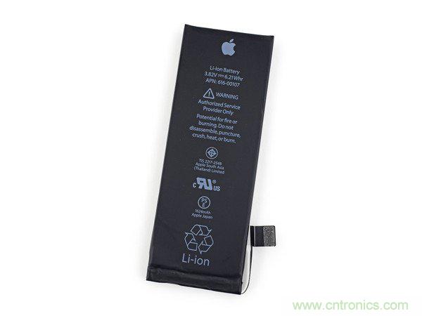 有什么地方沒有變？iPhone SE真機拆解