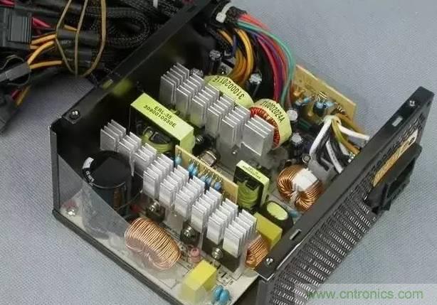 電源內部&ldquo;一目了然&rdquo;