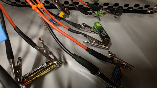 AAA電池怎么選?5款A(yù)AA堿性電池實測,結(jié)果可能出乎意料 AAA電池怎么選?5款A(yù)AA堿性電池實測,結(jié)果可能出乎意料