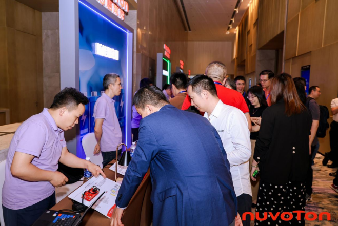 新唐科技以AI、新能源、汽車電子新品引領行業未來，巡回發布會完美收官！